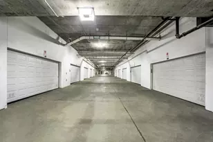 3130 N Harwood St, Dallas, TX 75201 - Photo 33