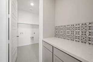 8620 Treeline Pkwy, Justin, TX 76247 - Photo 17