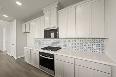 8620 Treeline Parkway, Justin, TX 76247 - Photo 13