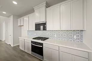 8620 Treeline Pkwy, Justin, TX 76247 - Photo 13