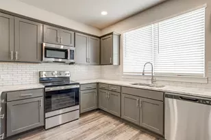 544 Lk Pt Dr, Weatherford, TX 76087 - Photo 13