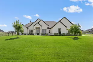 313 Oak Mdw Ln, Weatherford, TX 76085 - Photo 1