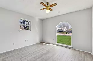 3605 Spring Valley Dr, Bedford, TX 76021 - Photo 21