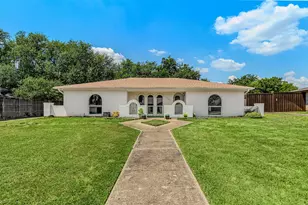 3605 Spring Valley Dr, Bedford, TX 76021 - Photo 3