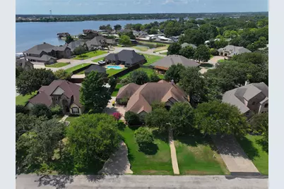 3722 Cove Timber Avenue, Granbury, TX 76049 - Photo 3