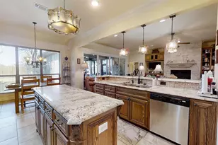 3722 Cove Timber Ave, Granbury, TX 76049 - Photo 11