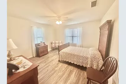 105 E North Street, Aubrey, TX 76227 - Photo 9