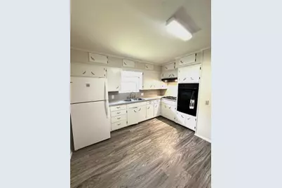 105 E North Street, Aubrey, TX 76227 - Photo 11