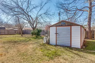 723 N Ray St, Alvarado, TX 76009 - Photo 23