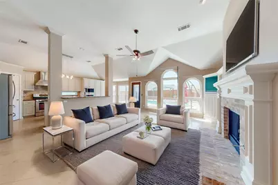 622 Meadowcrest Drive, Highland Village, TX 75077 - Photo 9