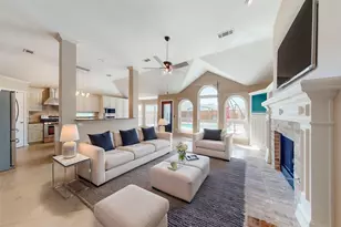 622 Meadowcrest Dr, Highland Village, TX 75077 - Photo 9