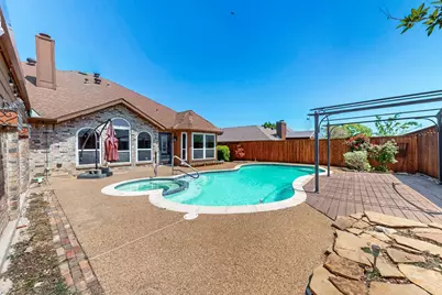 622 Meadowcrest Drive, Highland Village, TX 75077 - Photo 3