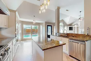 622 Meadowcrest Dr, Highland Village, TX 75077 - Photo 15