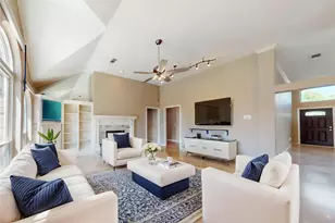 622 Meadowcrest Dr, Highland Village, TX 75077 - Photo 9