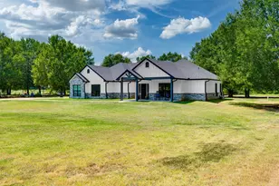 341 Private Rd 44005, Blossom, TX 75416 - Photo 1