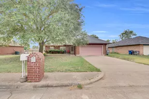 512 Bluebird Ln, Red Oak, TX 75154 - Photo 5