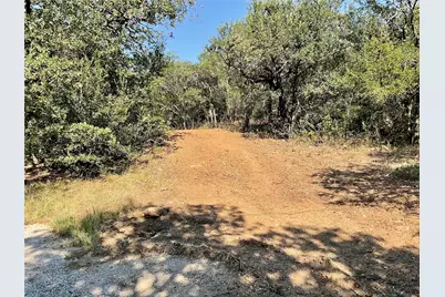 1910 NE 2nd Avenue, Mineral Wells, TX 76067 - Photo 5