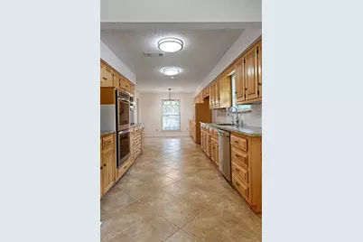 24 Mullaney Street, Greenville, TX 75402 - Photo 15