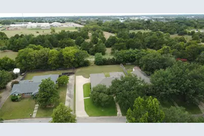 24 Mullaney Street, Greenville, TX 75402 - Photo 9