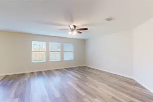 1913 Elk Lake Tr, Fort Worth, TX 76247 - Photo 5