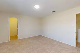 1913 Elk Lake Tr, Fort Worth, TX 76247 - Photo 29