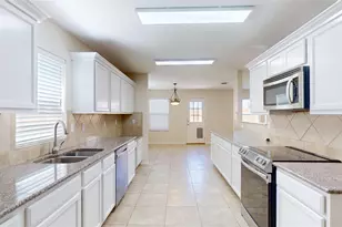 1913 Elk Lake Tr, Fort Worth, TX 76247 - Photo 7