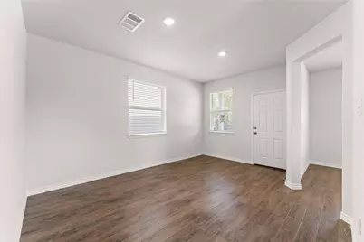 5672 Shore Point Trail, Fort Worth, TX 76119 - Photo 11