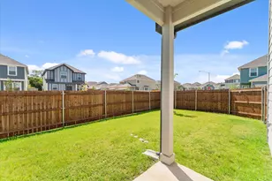 5672 Shore Point Trl, Fort Worth, TX 76119 - Photo 13