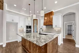 1052 Arbor Vista Dr, Azle, TX 76020 - Photo 11