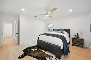 6912 Town N Dr, Dallas, TX 75231 - Photo 15