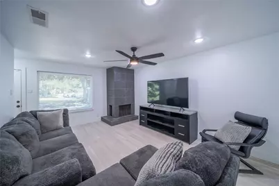 13871 Brookgreen Drive, Dallas, TX 75240 - Photo 3