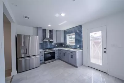 13871 Brookgreen Drive, Dallas, TX 75240 - Photo 7