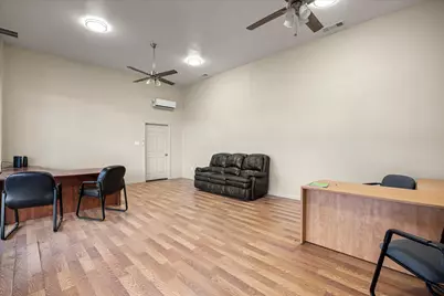 1817 S Morgan Street, Granbury, TX 76048 - Photo 9