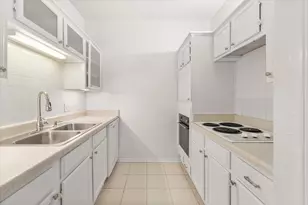 2105 Count Fleet Dr, Arlington, TX 76011 - Photo 15