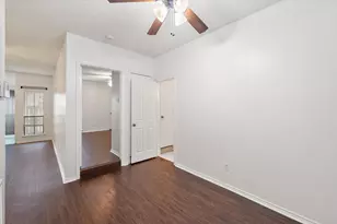 2105 Count Fleet Dr, Arlington, TX 76011 - Photo 13