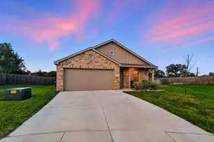 1404 Beach Dr, Azle, TX 76020 - Photo 1
