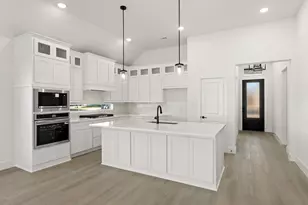 2136 Valencia Dr, Little Elm, TX 75068 - Photo 9