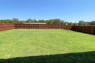 560 Clear Rain St, Lavon, TX 75166 - Photo 13