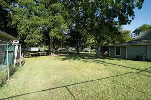 801 E Main St, Tioga, TX 76271 - Photo 31