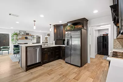 2402 Country Club Road, Ennis, TX 75119 - Photo 5