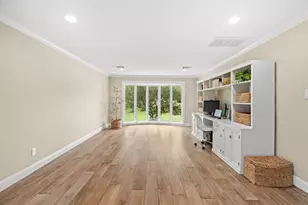 2402 Country Club Rd, Ennis, TX 75119 - Photo 13