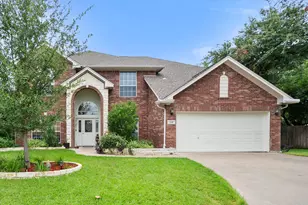 308 Faith Ct, Burleson, TX 76028 - Photo 3