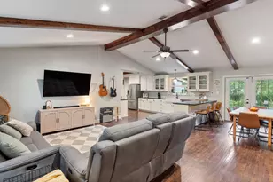 518 W Kansas St, Van, TX 75790 - Photo 3