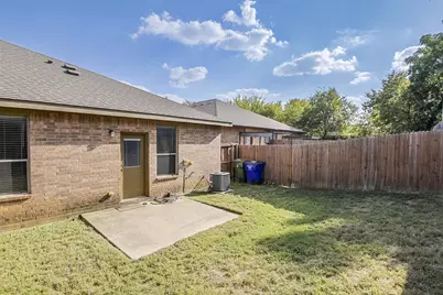 2307 Wood River Parkway, Mansfield, TX 76063 - Photo 11
