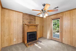 724 E Main St, Pilot Point, TX 76258 - Photo 9