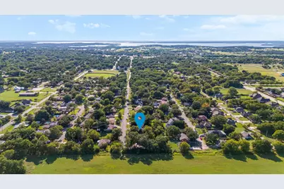 724 E Main Street, Pilot Point, TX 76258 - Photo 23