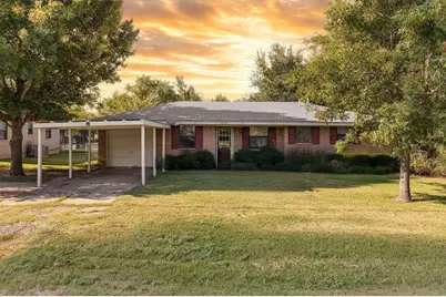 724 E Main Street, Pilot Point, TX 76258 - Photo 1