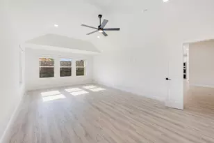 733 Seahawk St, Joshua, TX 76058 - Photo 27