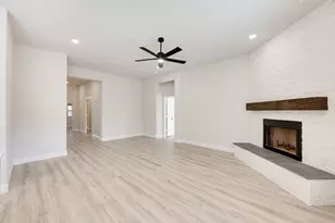 733 Seahawk St, Joshua, TX 76058 - Photo 17