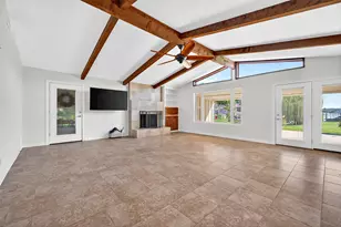 100 Kiowa Dr S, Lake Kiowa, TX 76240 - Photo 13